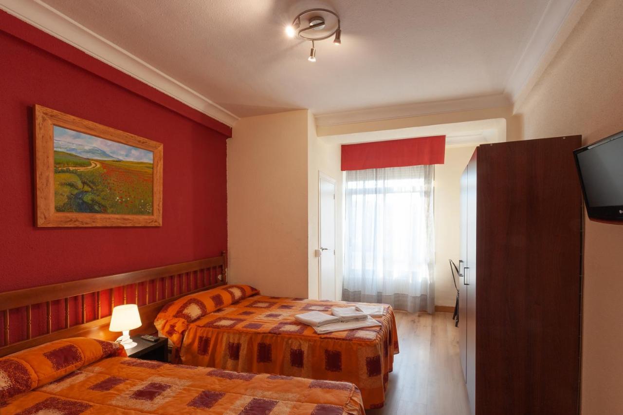 Hostal Manjon Burgo Екстериор снимка